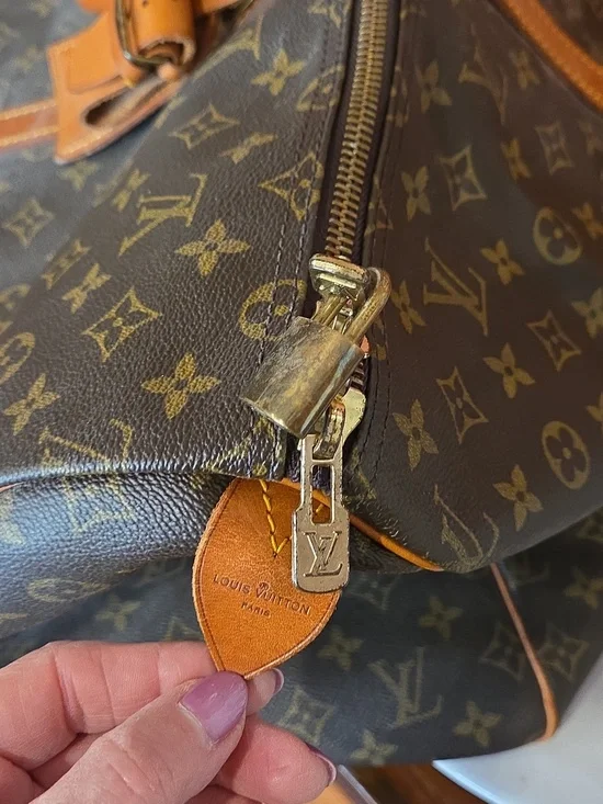 LV Vintage Duffle - Picture 3 of 6